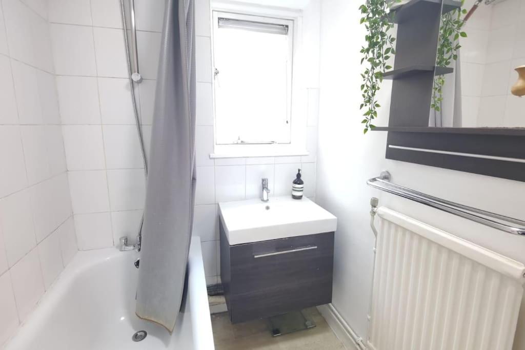 2 Bed Brick Lane Flat, Liverpool St Apartamento Londres